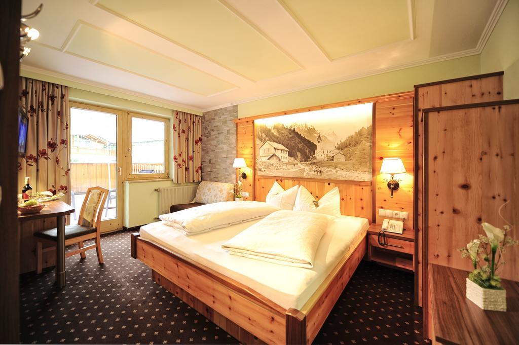 Hotel Alpenhof Pitztal St. Leonhard im Pitztal Exterior foto