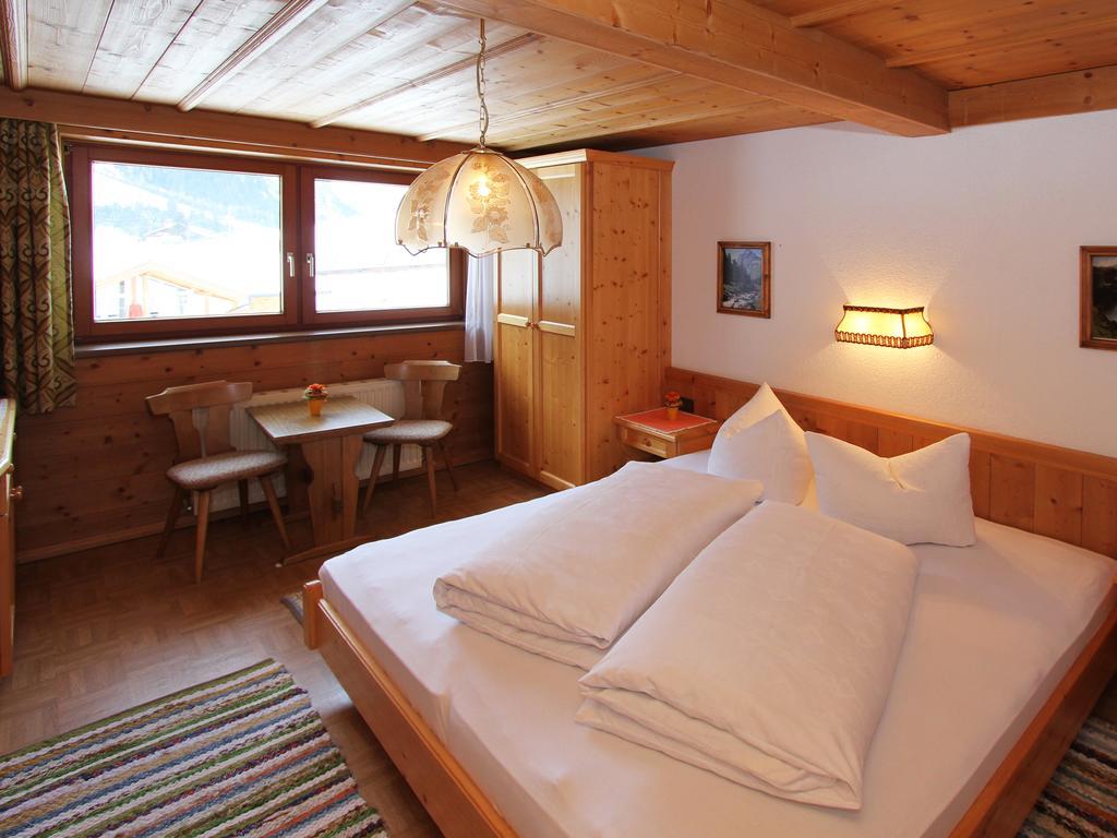Hotel Alpenhof Pitztal St. Leonhard im Pitztal Exterior foto
