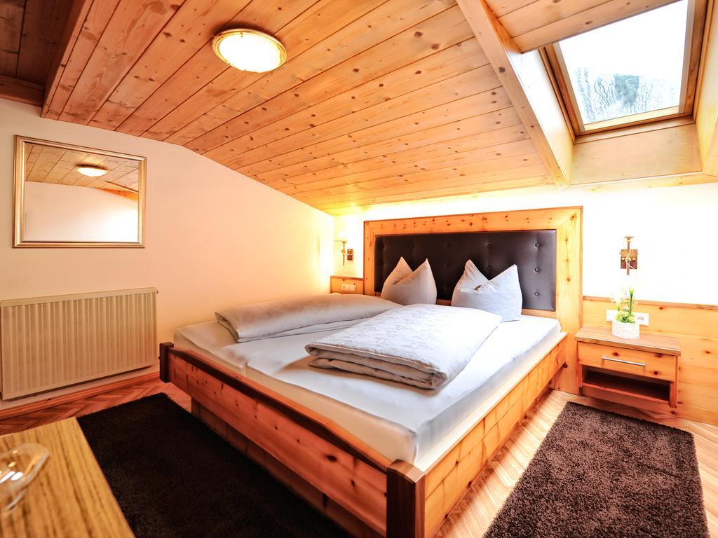 Hotel Alpenhof Pitztal St. Leonhard im Pitztal Exterior foto